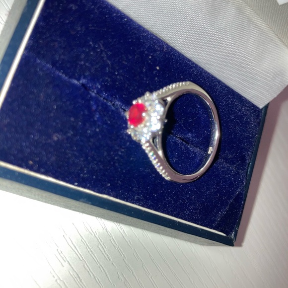 Ruby ring value 790$ - Picture 2 of 2